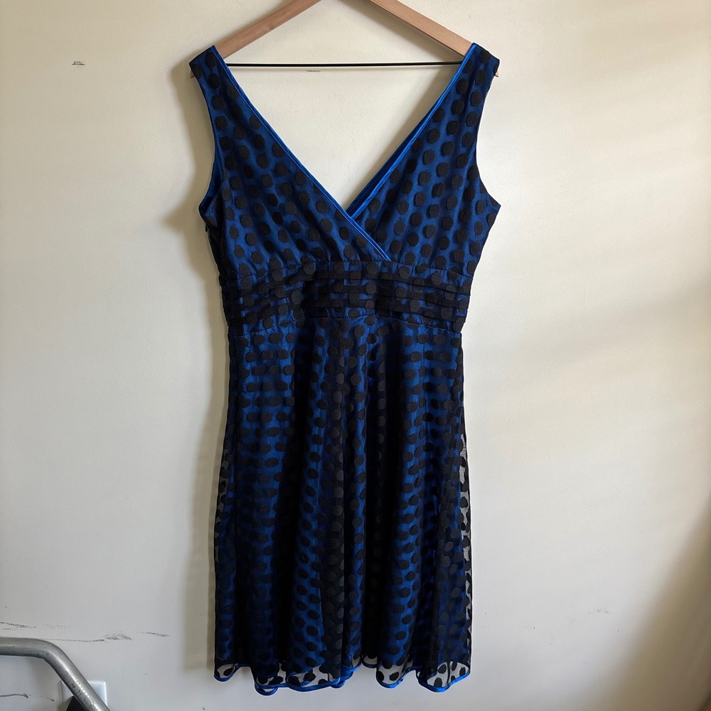 Signature by Robbie Bee Blue Black Polka Dot Flocked Mesh V-Neck Cocktail Dress